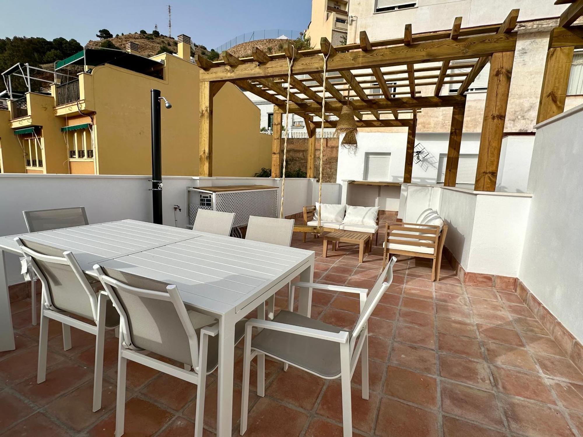 Atico Con Solarium Y Bbq Cerca Del Centro 6 Pax Apartment Malaga Bagian luar foto